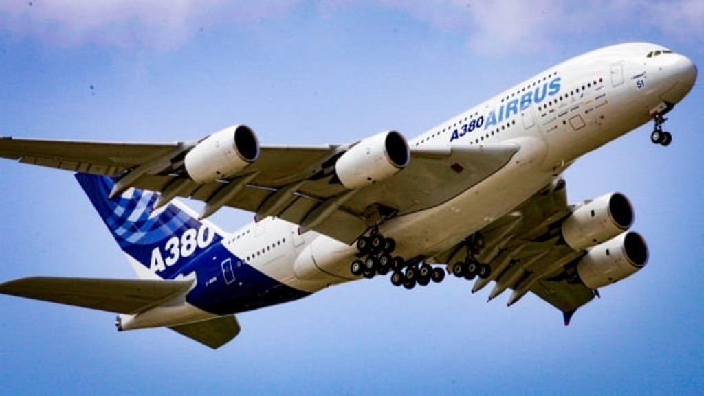 Airbus kiểm tra khẩn cấp 16 máy bay A380